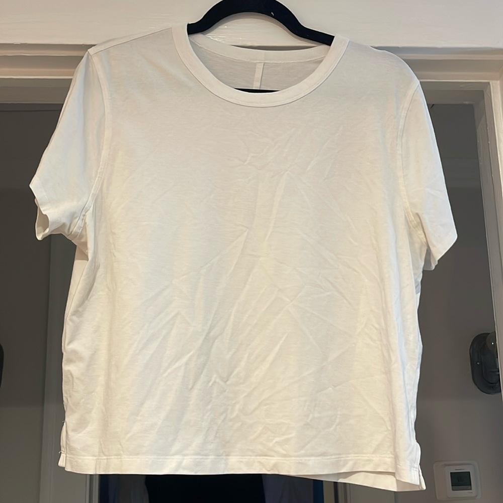 Lululemon Classic Fit Cotton Blend Short Sleeve
